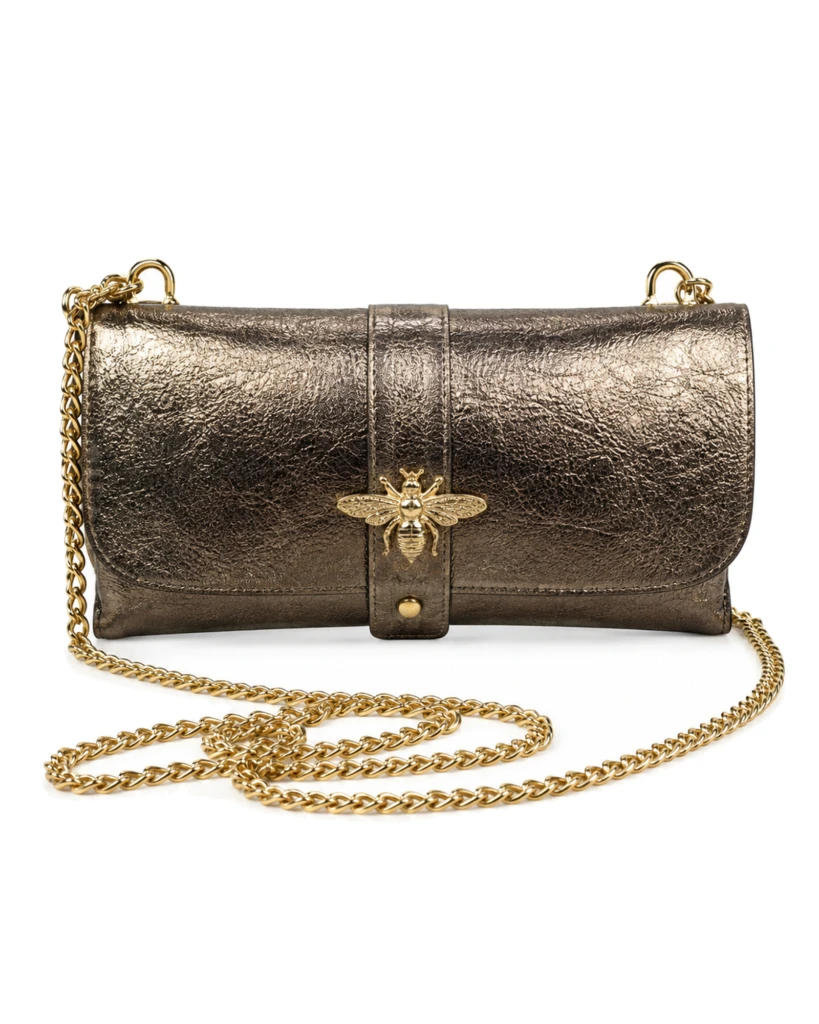Bolso de Piel Metalizado tipo Sobre con Broche de Abeja para Mujer